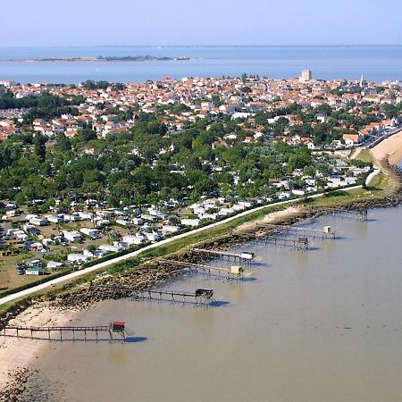 Mobil-Home A Fouras : Proche Plage, 2 Chambres, Tv, Plancha, Parking, Ideal Famille - Fr-1-709-58 Kültér fotó
